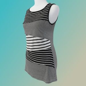 Black and White Tank Top Tee Shirt White House Black Market Knit...126